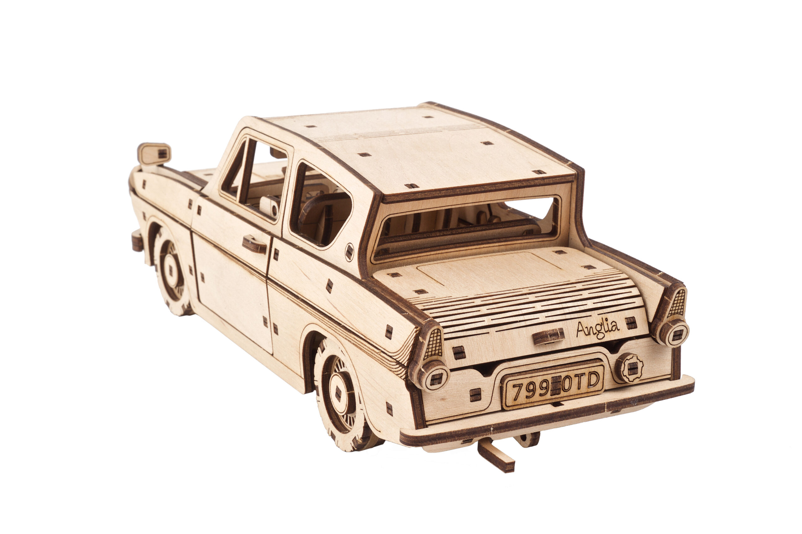 UGEARS Harry Potter: Flying Ford Anglia™ 3D Mechanical Model - Image 4